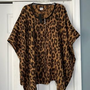Lucky Belle zip up cape/poncho.  NWT